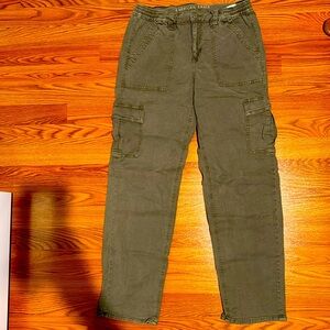 American eagle cargo pants. Size 10 long. Worn once